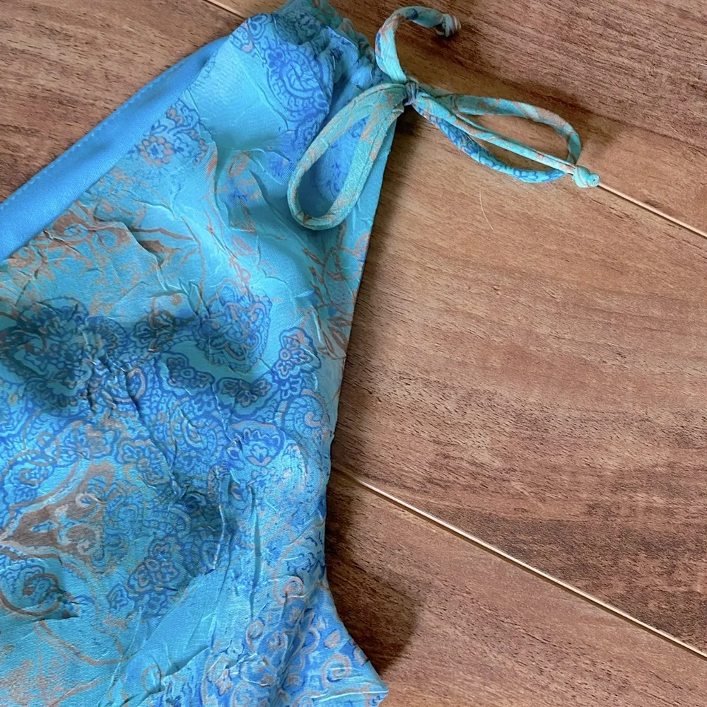 Beautiful Bohemian Design Dress - Picture 4 of 16
